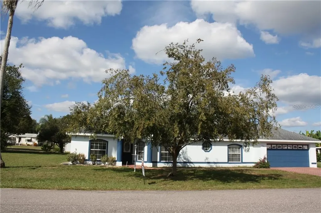 4061 Lupine Pass Lake Wales FL 33898