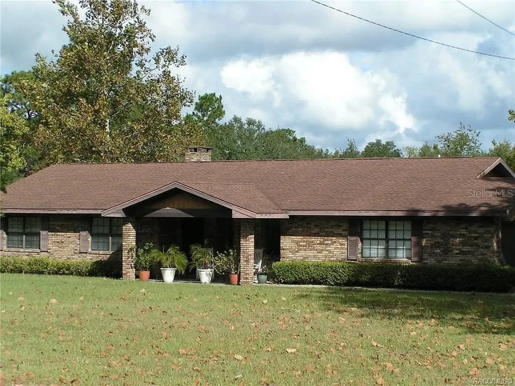 4345 W Woodlawn Street Dunnellon FL 34433