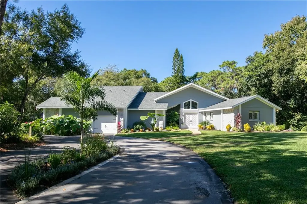 7057 Wild Horse Circle Sarasota FL 34241