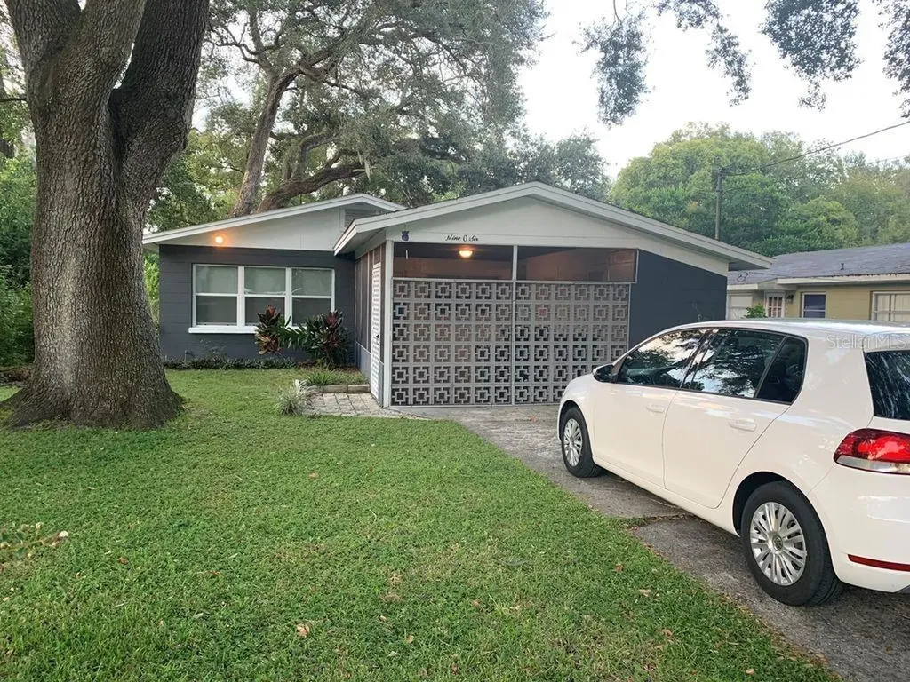 906 E Lowell Street Lakeland FL 33805