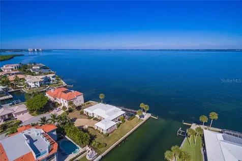 590 Chipping Lane Longboat Key FL 34228