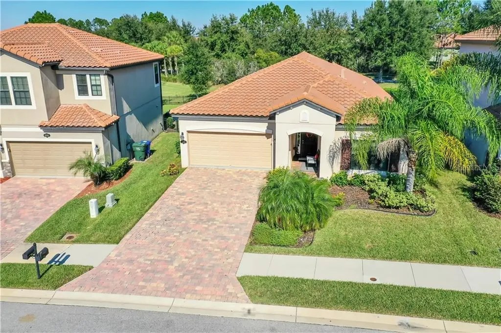1998 Altavista Circle Lakeland FL 33810