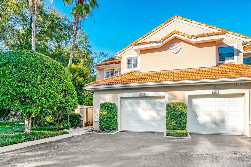 1010 Winderley Place Maitland FL 32751