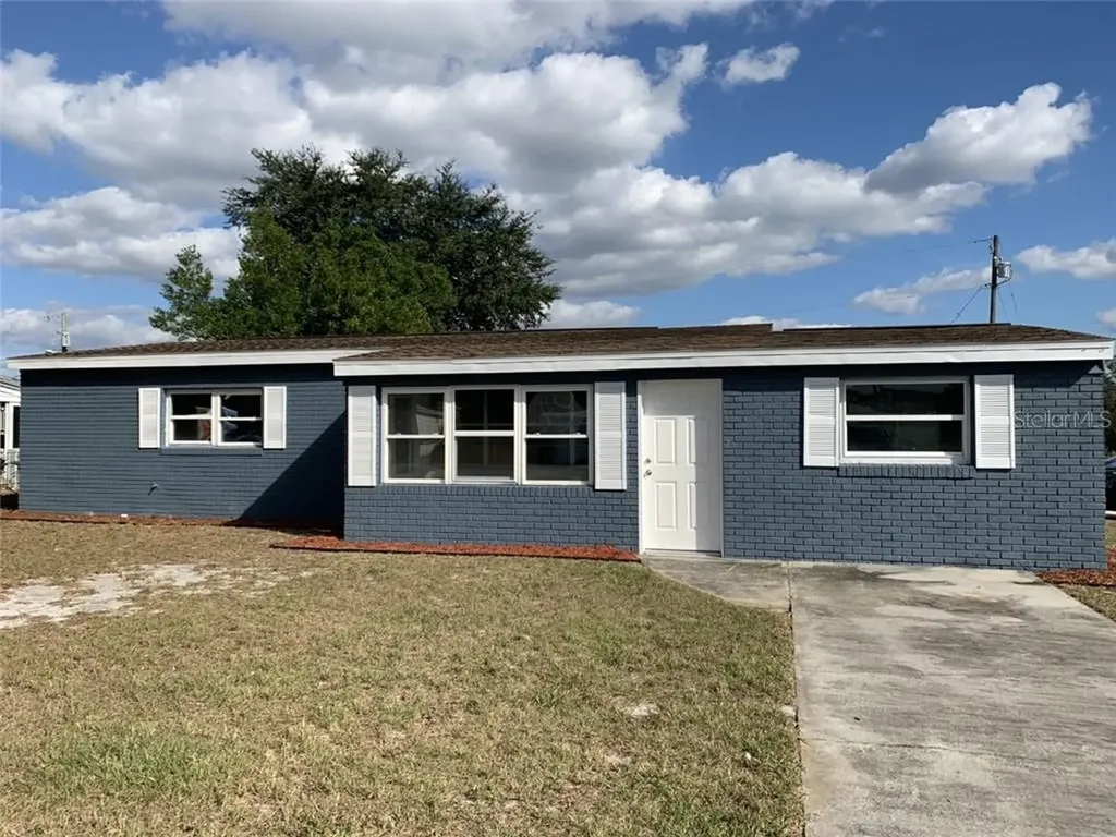 521 Thomas Avenue Frostproof FL 33843