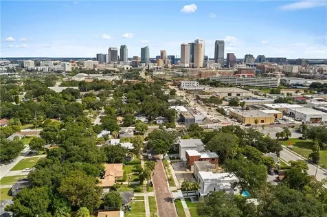 1316 1/2 W Lemon Street Tampa FL 33606