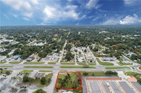 1097 S Woodland Boulevard Deland FL 32720