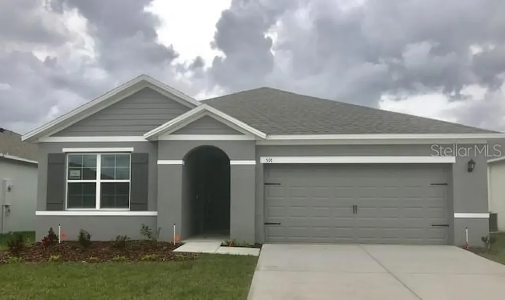 591 Autumn Stream Drive Auburndale FL 33823