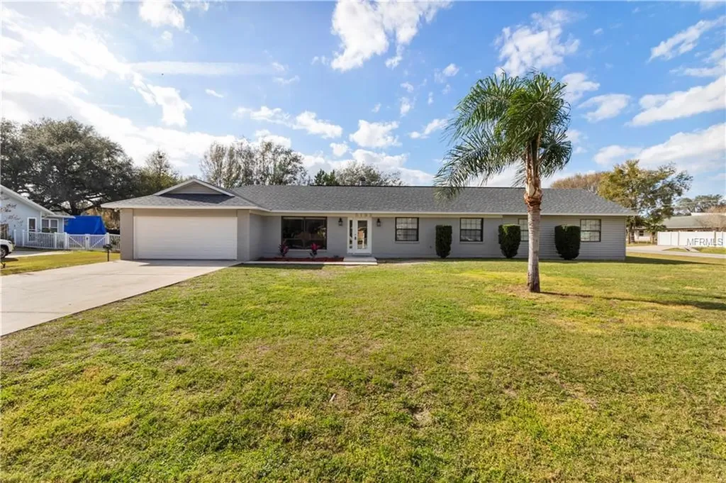 5192 Meadowood Lane Mulberry FL 33860