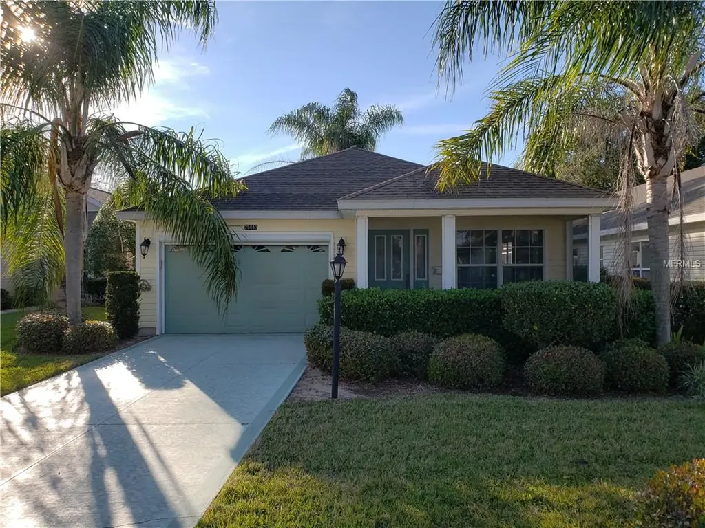 25047 Cranes Roost Circle Leesburg FL 34748
