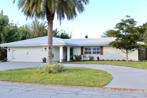 1941 Mid Ocean Circle Sarasota FL 34239