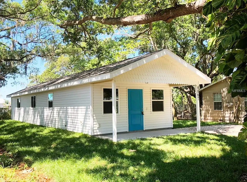 4067 Almond Avenue Sarasota FL 34234