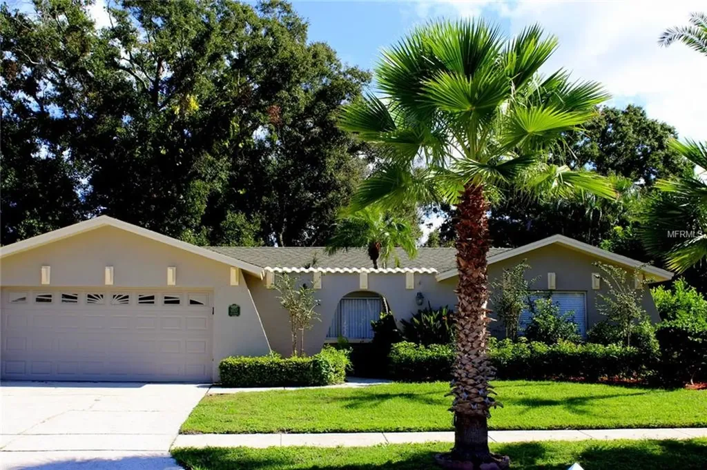 9537 118th Street Seminole FL 33772