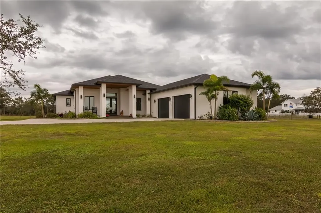2135 Lena Lane Sarasota FL 34240