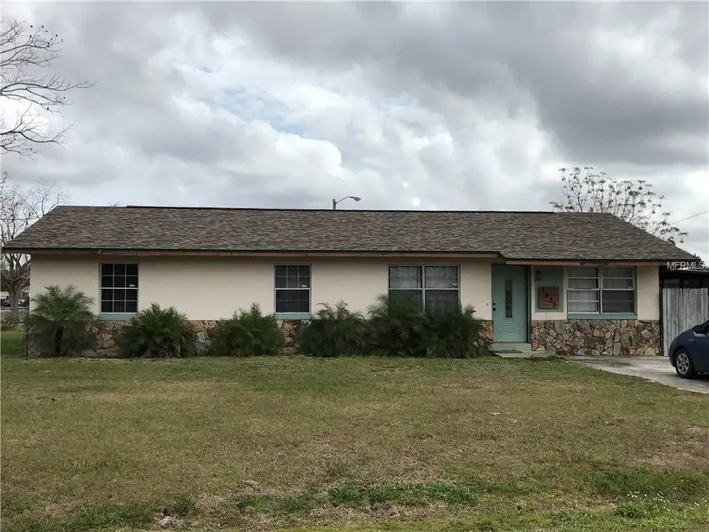 4835 Roosevelt Avenue Lake Wales FL 33859