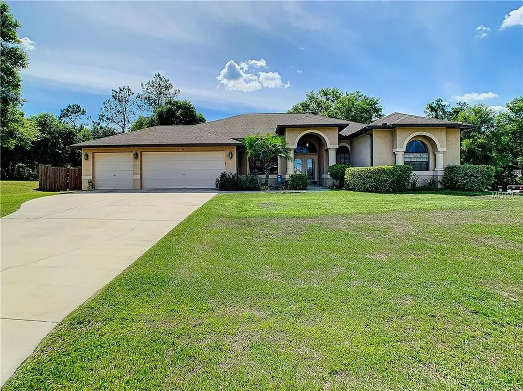 11543 Pine Hollow Way Dade City FL 33525
