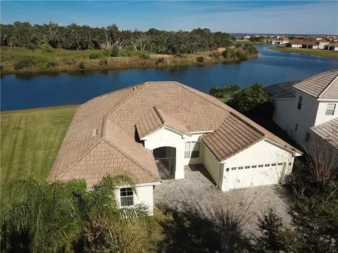 3807 Golden Feather Way Kissimmee FL 34746