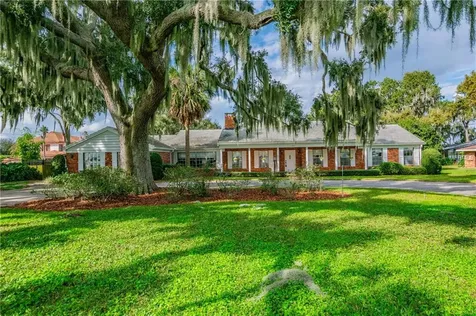 1920 N Lake Howard Drive Winter Haven FL 33881