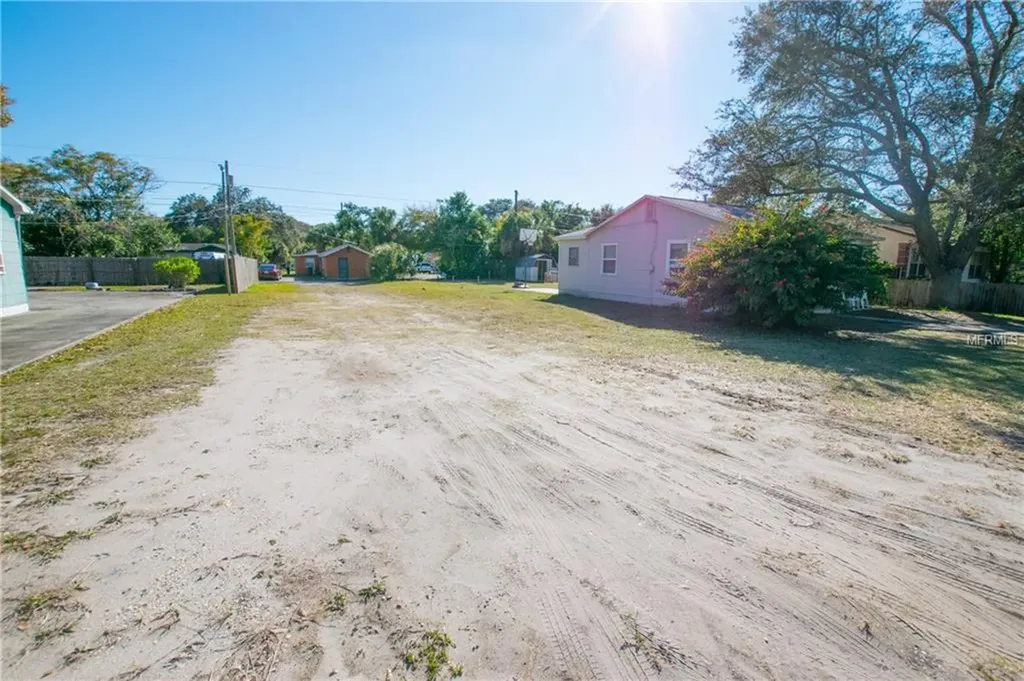 3818 14th Avenue S St Petersburg FL 33711
