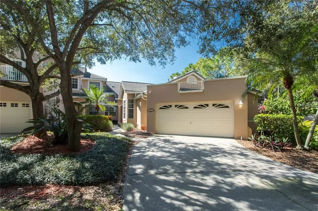5093 White Pine Circle NE St Petersburg FL 33703