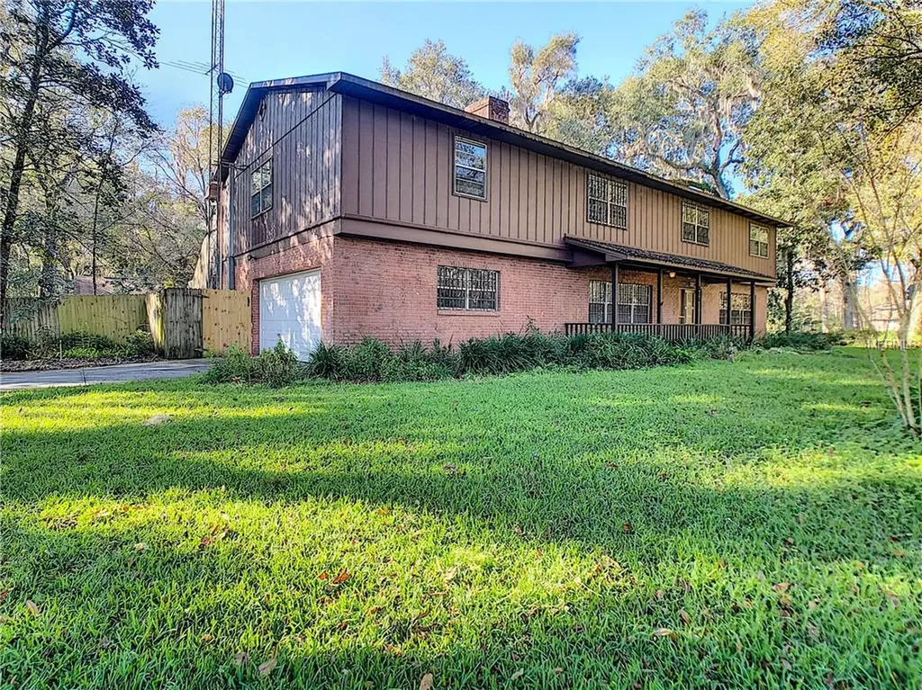 516 South Road Lakeland FL 33809