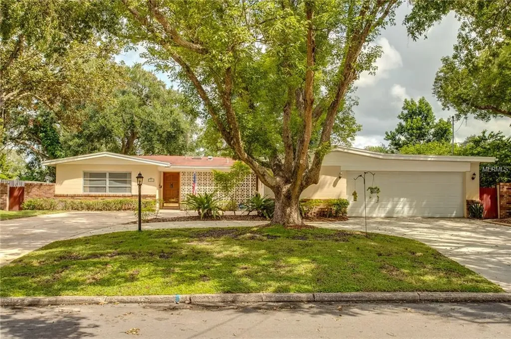 21 Minnehaha Circle Maitland FL 32751