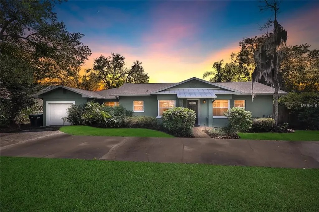 1408 E Pineloch Avenue Orlando FL 32806