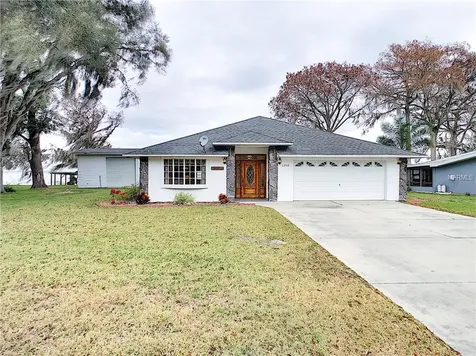 1058 Cr 457 Lake Panasoffkee FL 33538