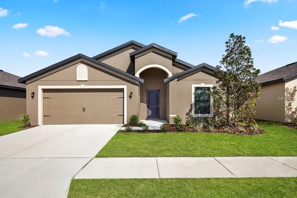 1111 Wynnmere Walk Avenue Ruskin FL 33570