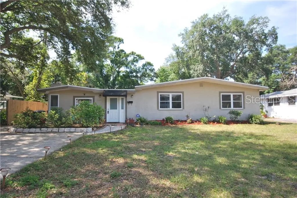 7234 Lynnwood Avenue N St Petersburg FL 33710