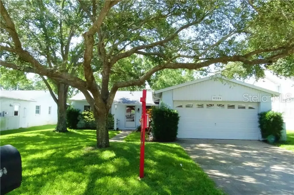 6264 Cedarbrook Drive N Pinellas Park FL 33782