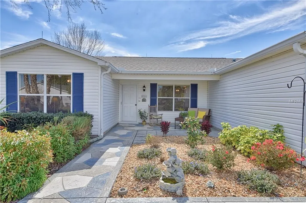 2714 Benavides Drive The Villages FL 32162