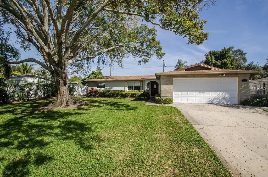 4229 Indianapolis Street NE St Petersburg FL 33703
