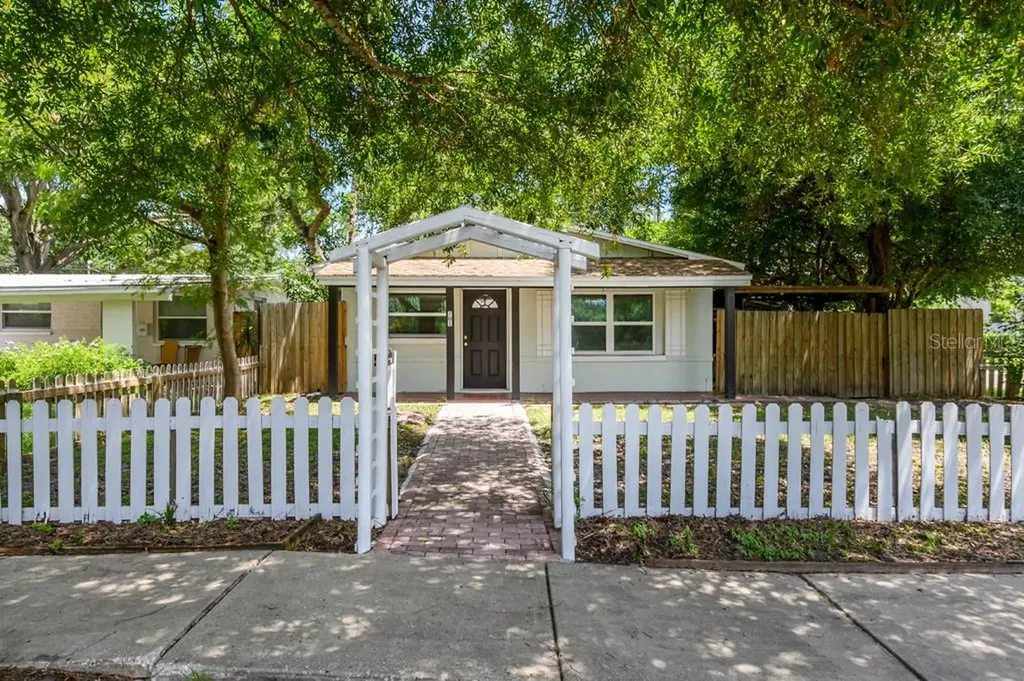 701 52nd Avenue N St Petersburg FL 33703