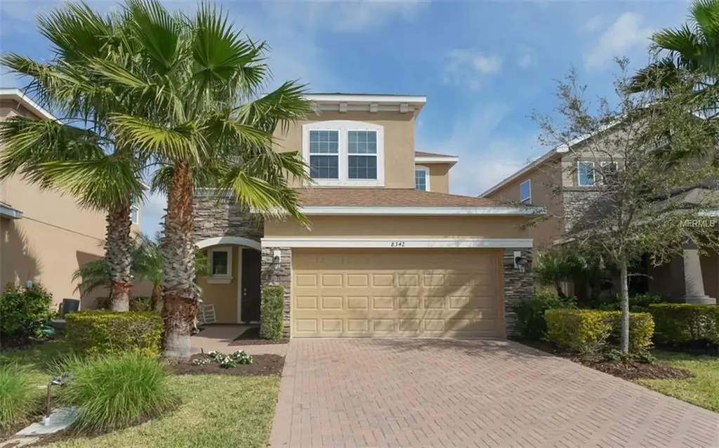 8342 Nandina Drive Sarasota FL 34240