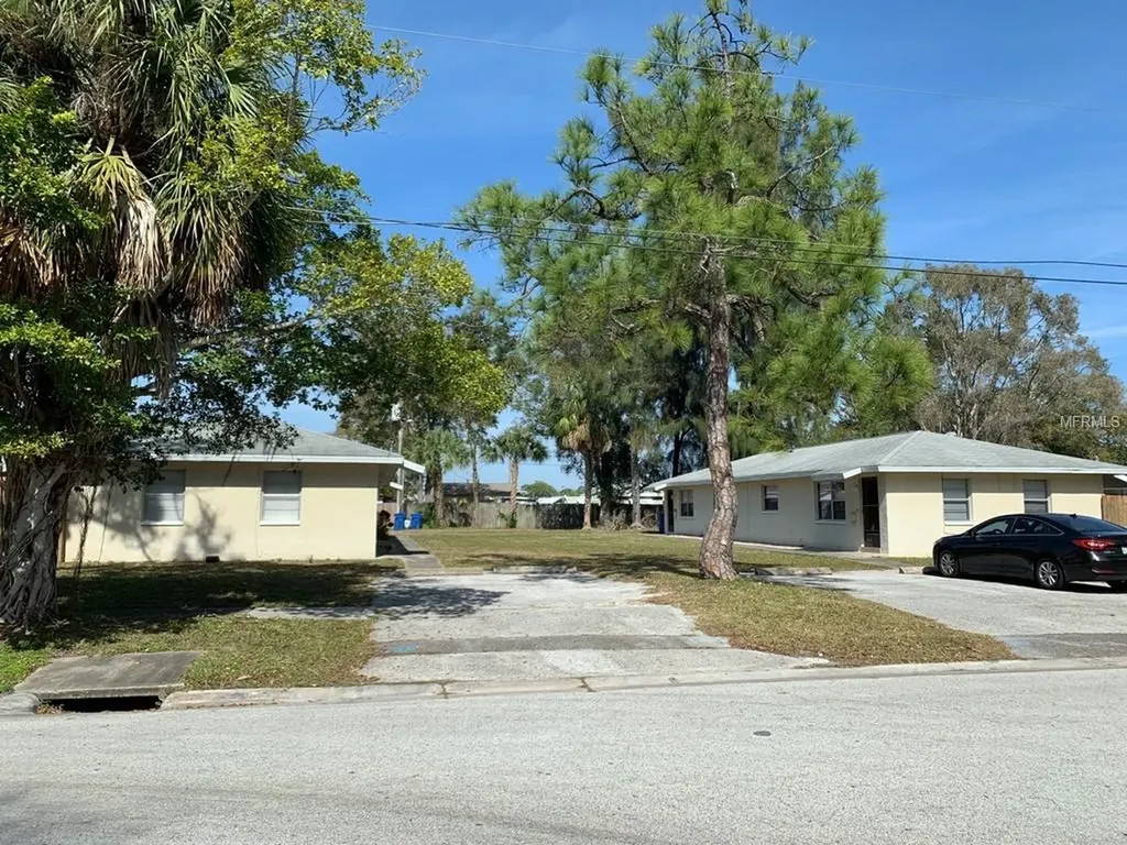 375 & 359 50th Avenue N St Petersburg FL 33703