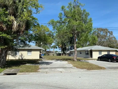 375 & 359 50th Avenue N St Petersburg FL 33703
