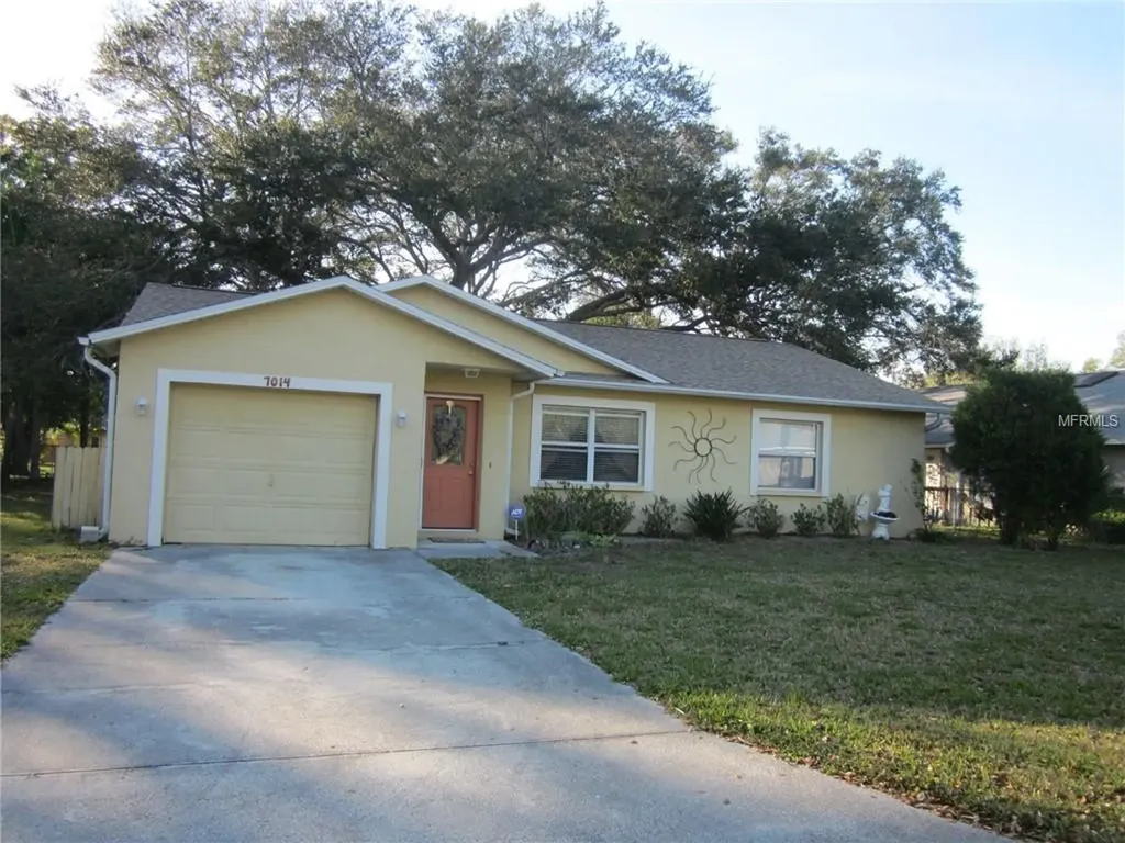 7014 12th Court E Sarasota FL 34243