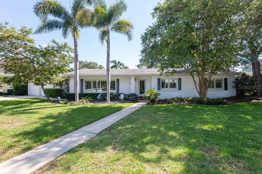 5102 W Homer Avenue Tampa FL 33629