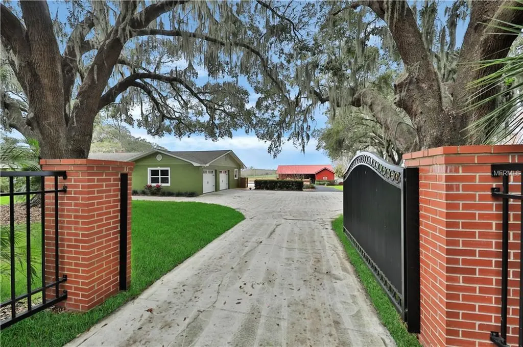 3750 Country Club Road S Winter Haven FL 33881