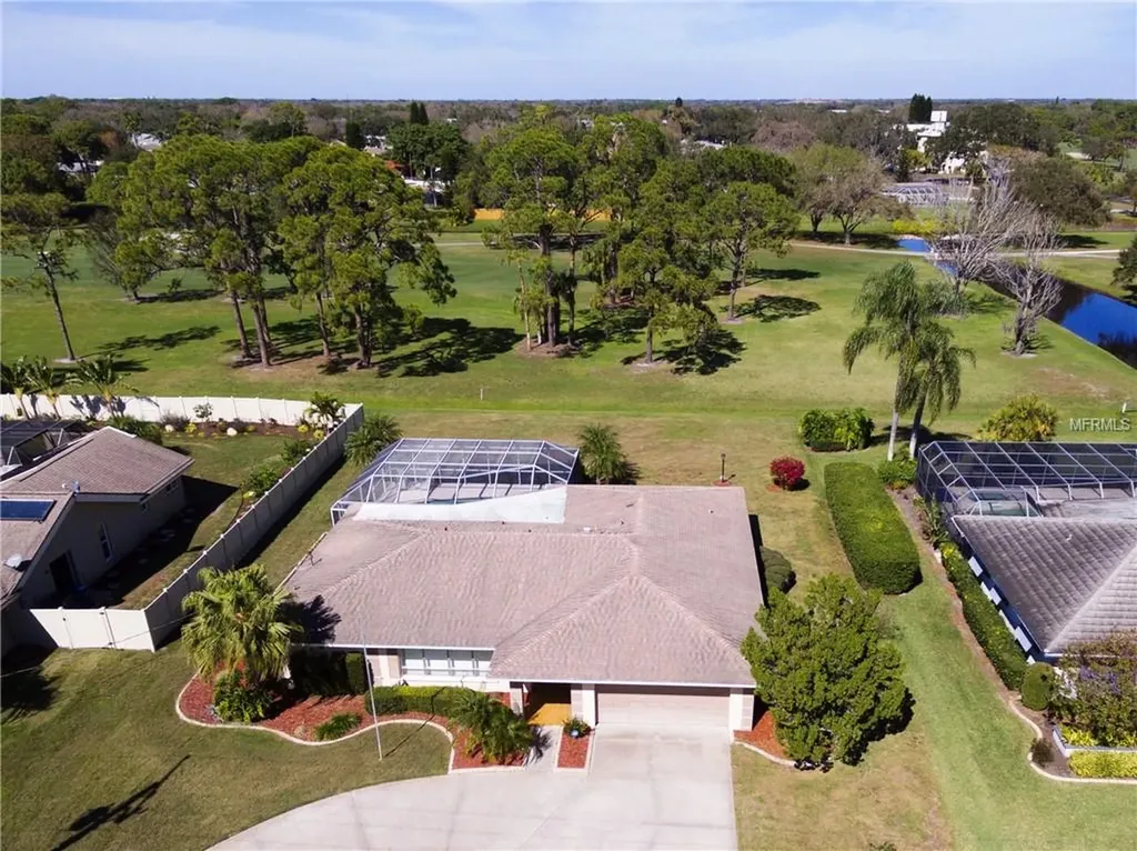 5107 Canterbury Drive Sarasota FL 34243