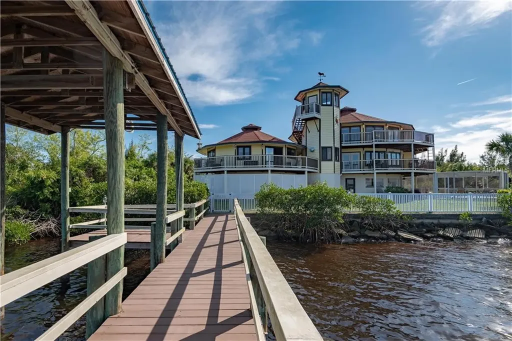 525 Glenholm Avenue Punta Gorda FL 33950