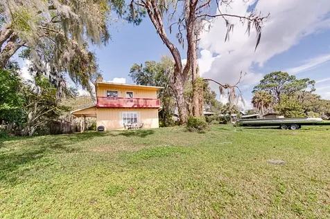 2010 Spirit Lake Road Winter Haven FL 33880