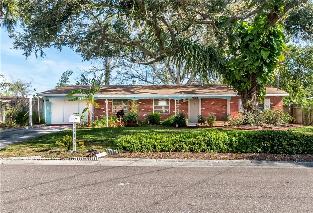 10707 Dowry Avenue Tampa FL 33615