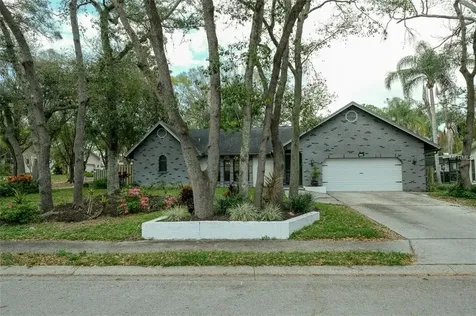 2853 Lake Valencia Boulevard E Palm Harbor FL 34684