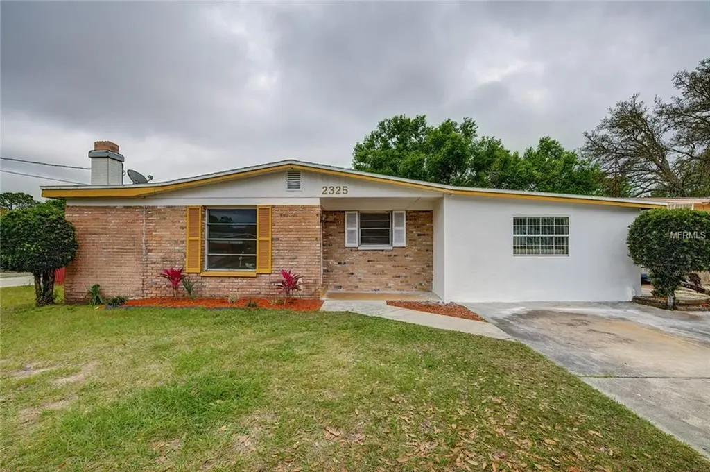 2325 E 112th Avenue Tampa FL 33612