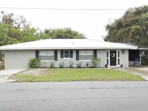 9 Keenan Way Frostproof FL 33843