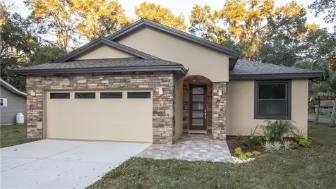 5526 12th Street Zephyrhills FL 33542