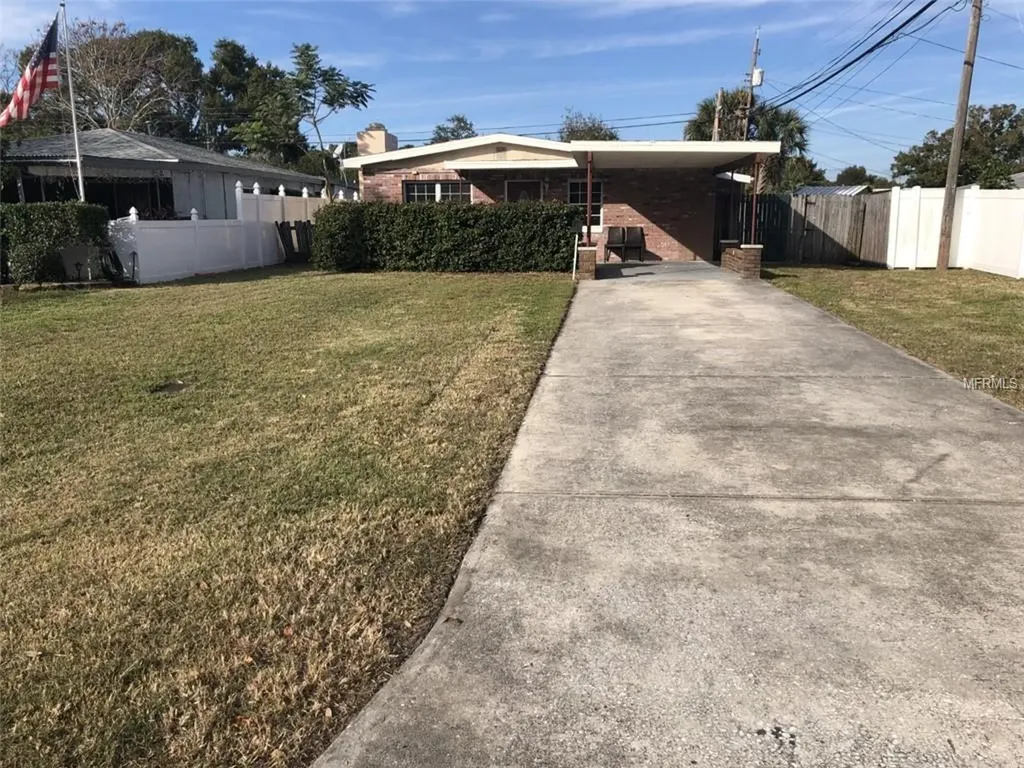 7113 36th Avenue N St Petersburg FL 33710