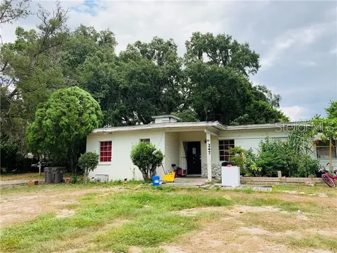 247 N Christiana Avenue Apopka FL 32703