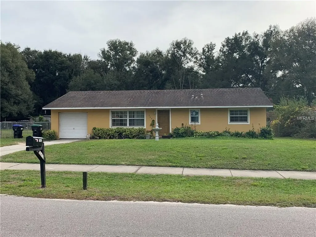 7442 Holly Street Mount Dora FL 32757